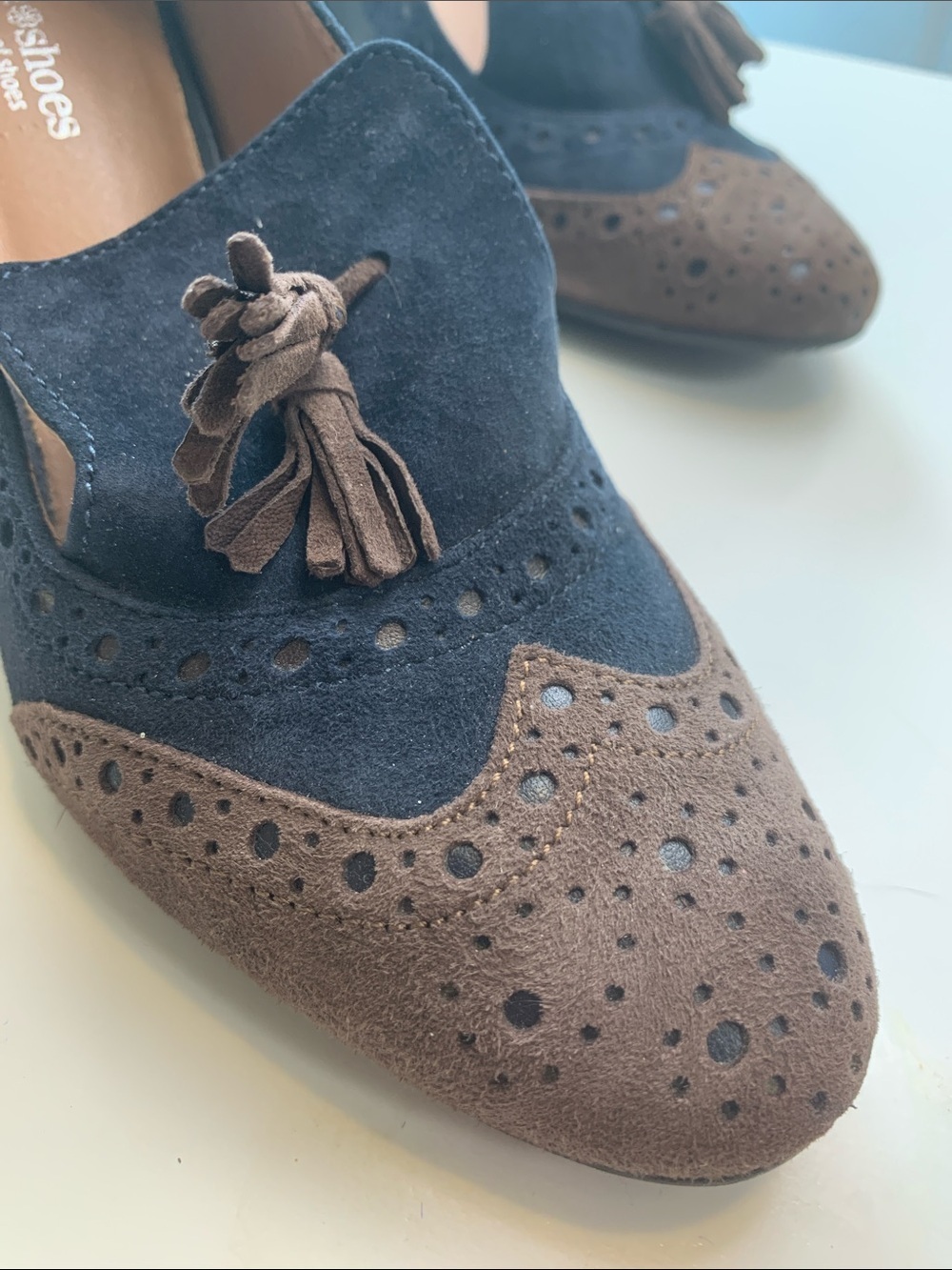 Women's Two-Tone Suede Block Heel Pumps - Navy and Brown